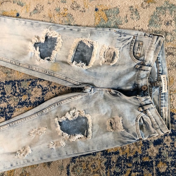 bullhead boyfriend cut jeans!! so cute! - Picture 3 of 4